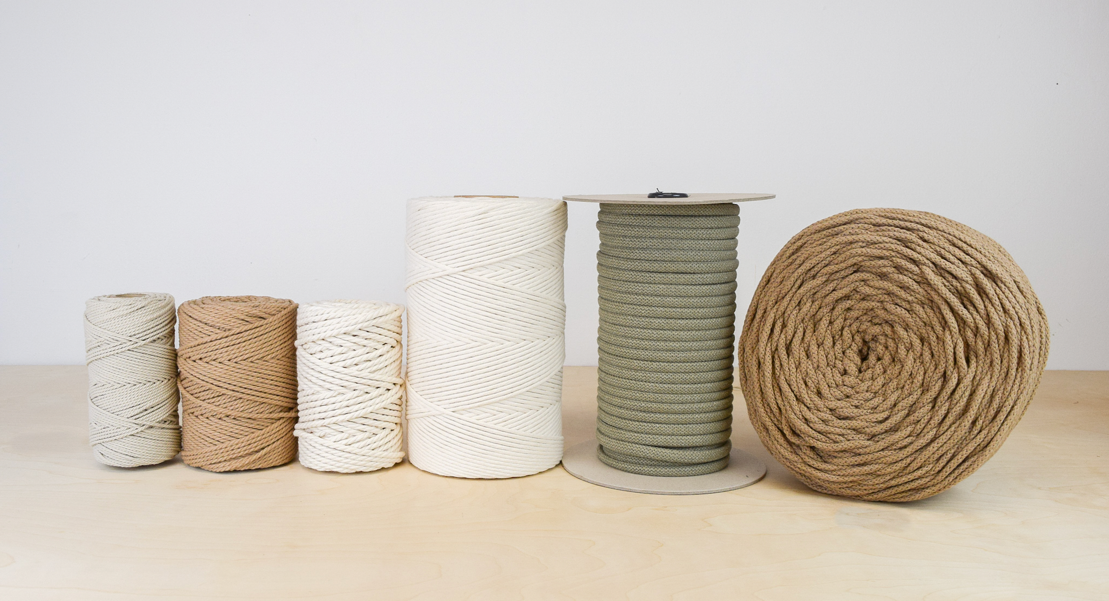 High Quality Australian Wool Roving (22 colours) Macrame Rope DIY Handcraft, Yarn, Decor, Fiber Art Supply
