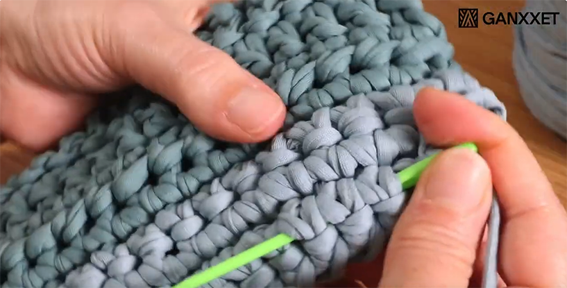 How To Weave In Ends In Crochet: Step-By-Step Tutorial