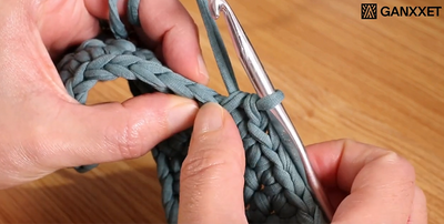 How To Single Crochet: Step-By-Step Tutorial